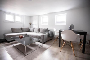 80qm - 4 rooms - private parking - Keller-Basement - MalliBase Apartments